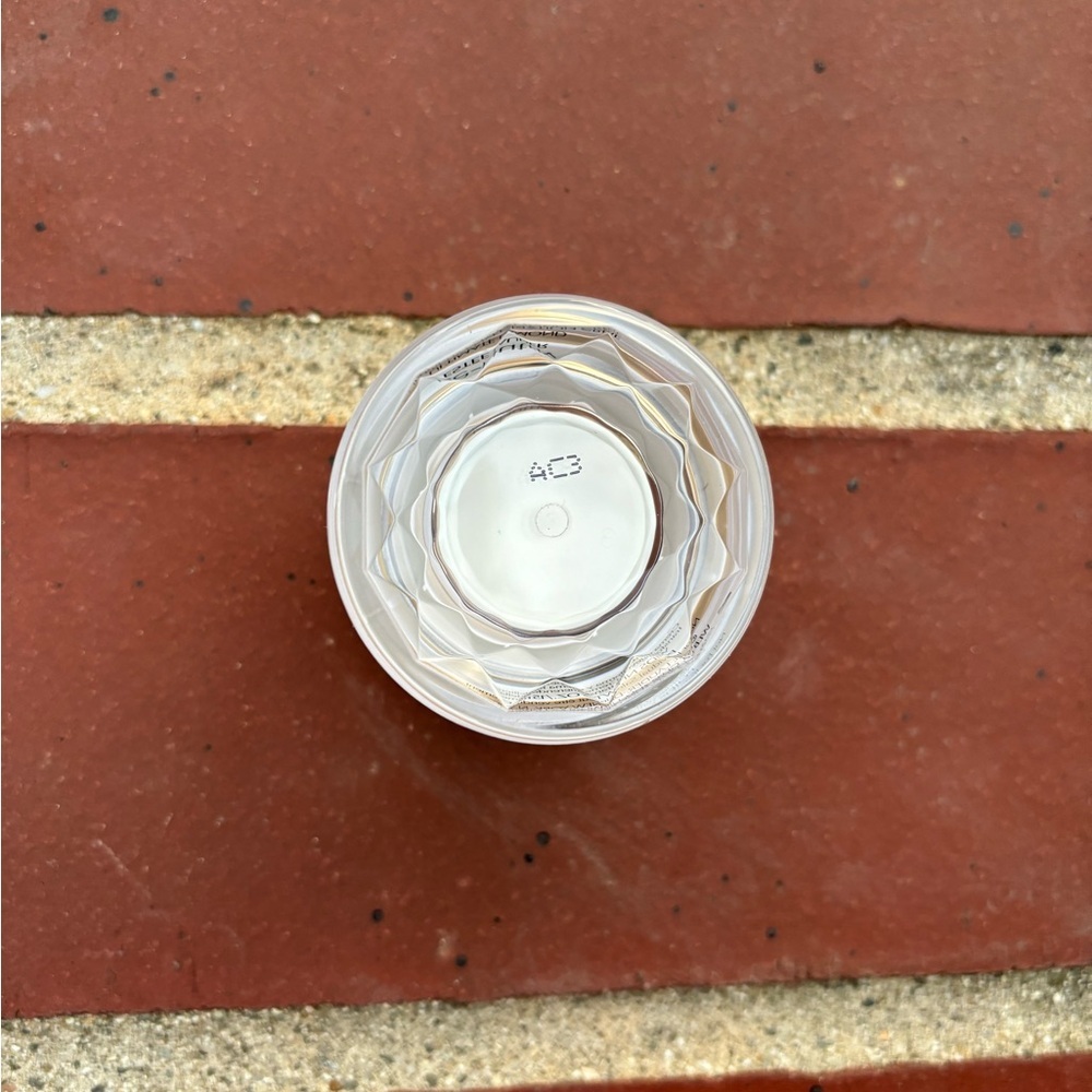 Estee Lauder Re-Nutriv Ultimate Diamond Transformative Energy Creme - Gold - Picture 3 of 3